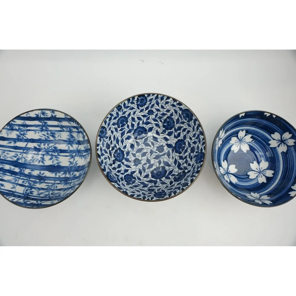 Seidou Japanese Ceramic Bowls Set of 3 Blue White Floral Bamboo Excellent